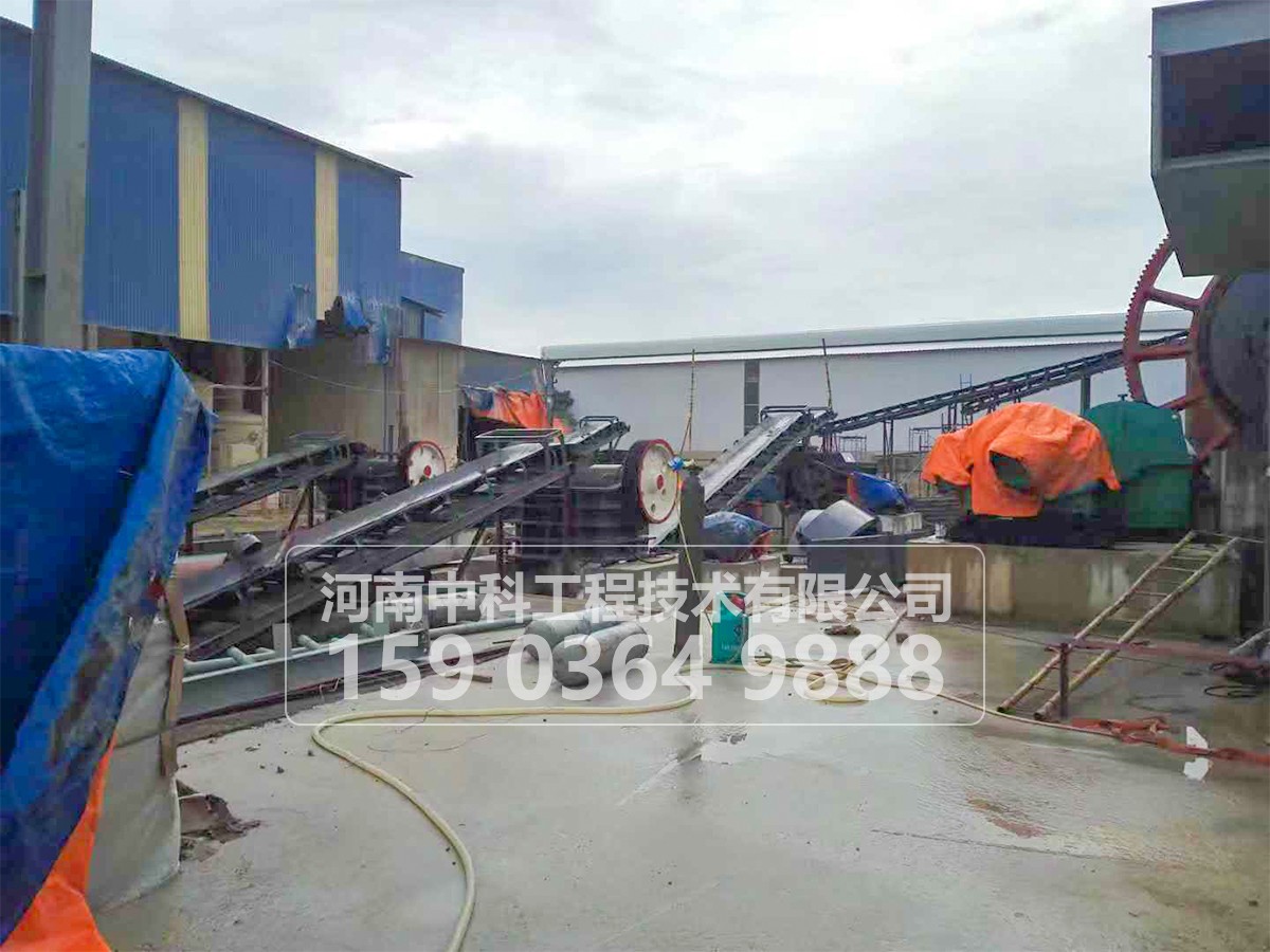 顎式破碎機的表示及大型、中型、小型定義